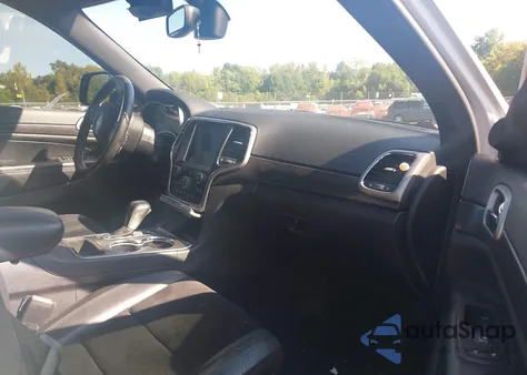 2017 Jeep Grand Cherokee Laredo z USA, uszkodzony, nr VIN 1C4RJFAG5HC909784